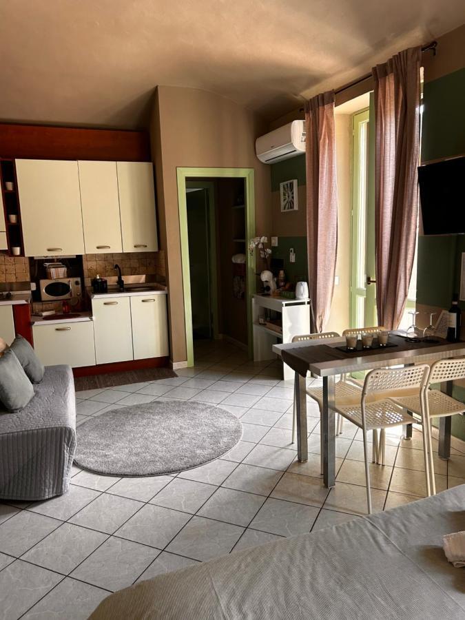 Bon Bon Del Corso Con Terrazzo E Aria Condizionata Apartment Asti Exterior photo